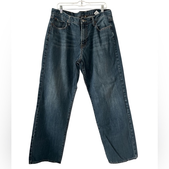Lucky Brand Dungarees by Gene Montesano Men's 38x32 Blue Straight Leg Jeans - Picture 1 of 11